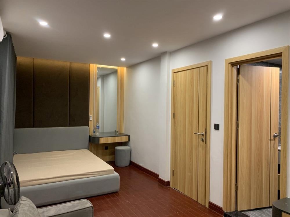 Bán nhà phố Cửa Bắc - 28m2, 5 tầng, Giá 6.89 tỷ