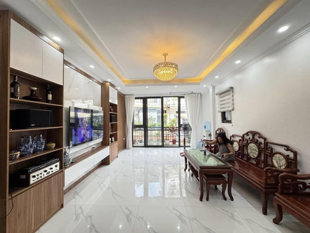 Bán nhà Thụy Khuê 6 tầng thang máy, mặt ngõ kinh doanh, gần Hồ Tây