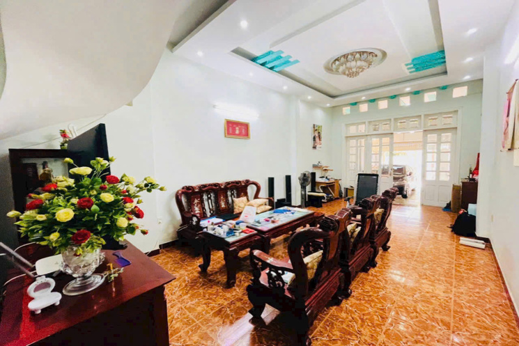 Bán nhà Mặt tiền đường Nguyễn Lương Bằng, khu VIP Song Ngữ, P.9, Vũng Tàu