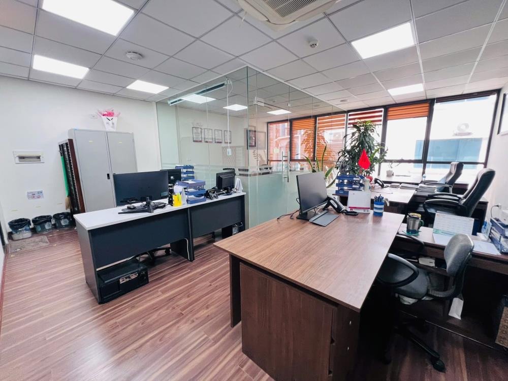 Bán tòa nhà văn phòng Dương Khuê, Nam Từ Liêm - 33.8 tỷ - Vị trí đắc địa, full tiện ích
