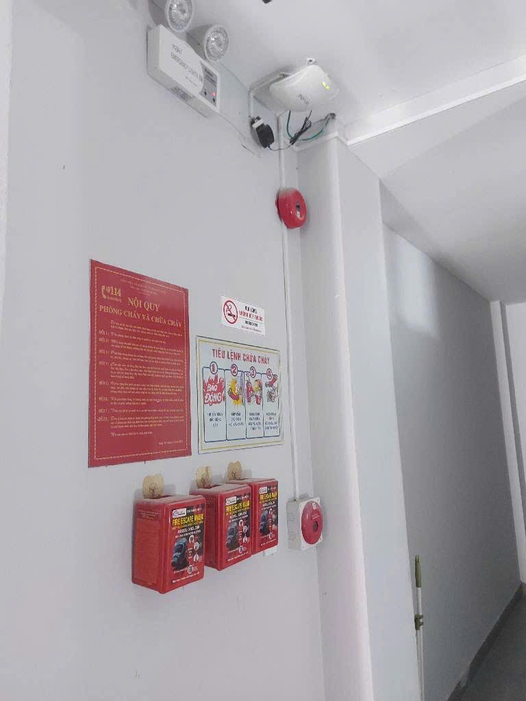 Chợ Đêm 7 Tầng, Thang Máy, Kinh Doanh Sôi Động - Thu Nhập 800 triệu/năm