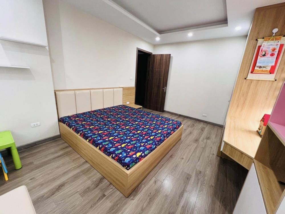 Căn hộ góc 3PN cao cấp 95m2 tại Cầu Giấy - Full nội thất - Giá 7.35 tỷ