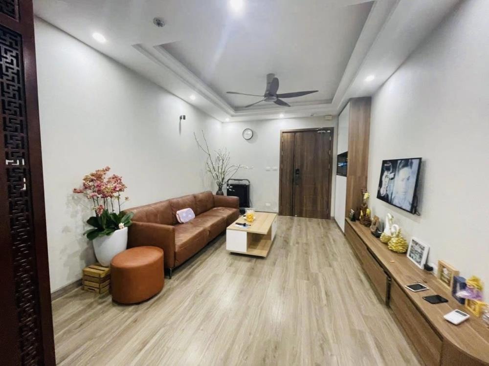 Căn hộ góc 3PN cao cấp 95m2 tại Cầu Giấy - Full nội thất - Giá 7.35 tỷ