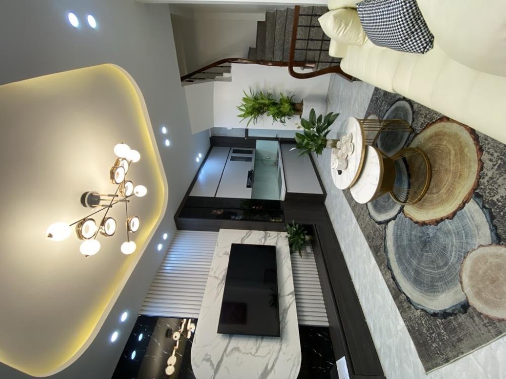 Bán Nhà Tân Mai: Xây Mới, Ngõ Thông, Ô Tô Sát Nhà (31m2)