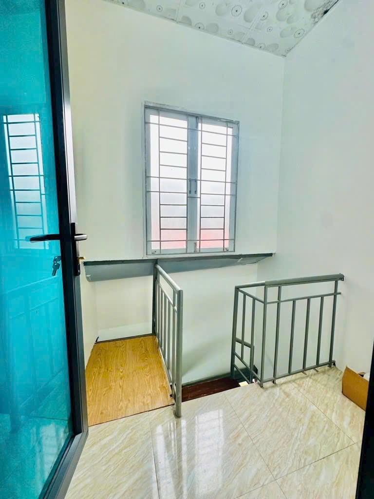 Bán Nhà Tập Thể Minh Khai Giá Tốt - Diện Tích 55m² - 2 tỷ+