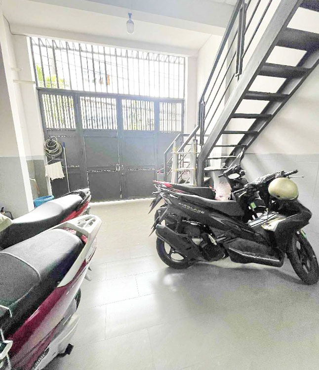Nhà 3 Tầng, Hẻm Xe Hơi, Tân Bình - 101m2, Giá 13 Tỷ