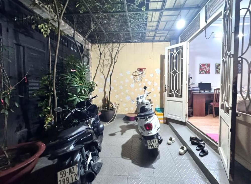 Gấp bán nhà Nguyễn Văn Đậu 97m2, 4 tầng, 14.7 tỷ - Vị trí đắc địa