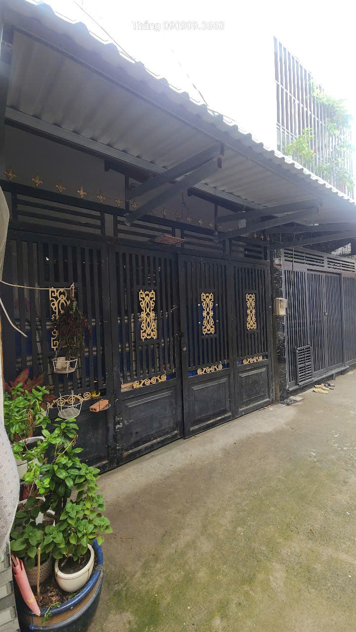 Bán Nhà Cấp 4, Quận 7 - Vị trí đẹp, Tiện Xây Mới