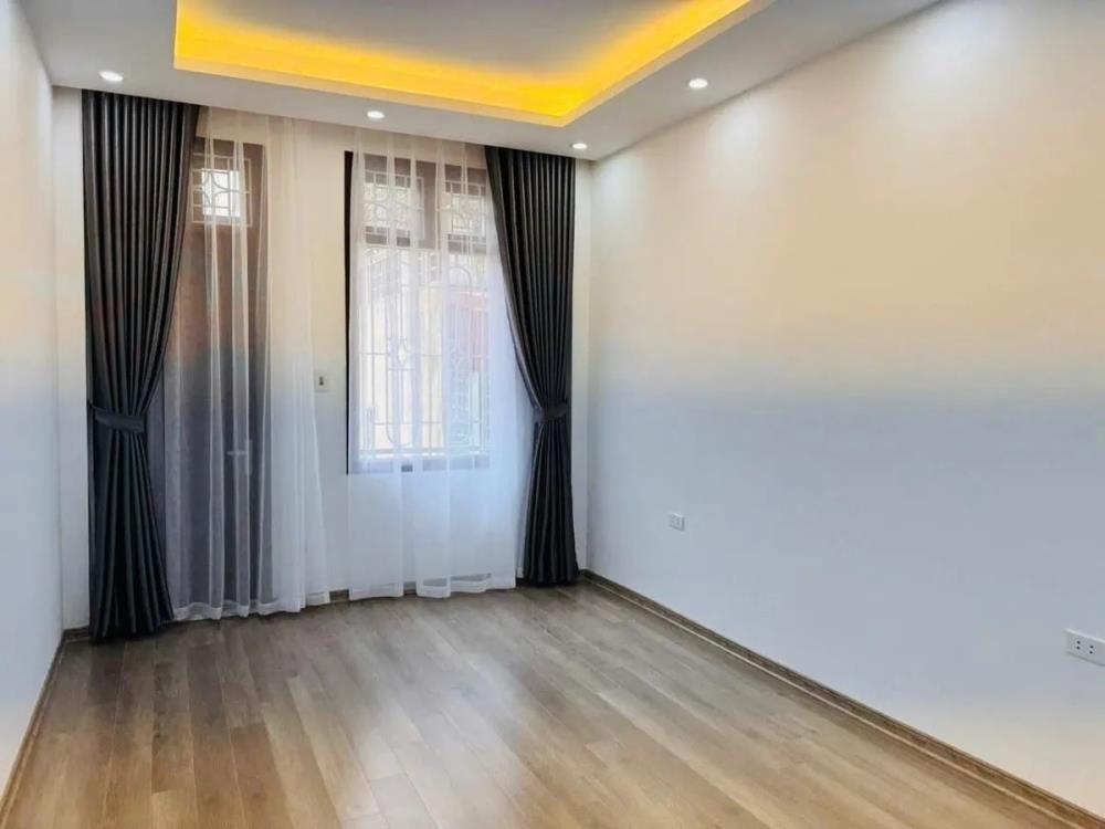 Siêu phẩm Nhà Phố Minh Khai: 5 Tầng, 3PN, Full Đồ, Giá Tốt - Vị Trí Trung Tâm Hai Bà Trưng