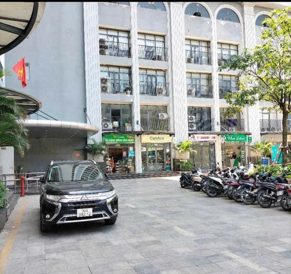 Nhượng Căn Duplex Cao Cấp Lotus Sài Đồng - 383m2 - View Phố - Full Đồ Nhập