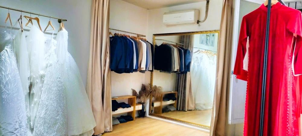 Bán nhà mặt tiền 165m2, 5PN, Quận 9 - Giá Rẻ, Pháp Lý Chuẩn