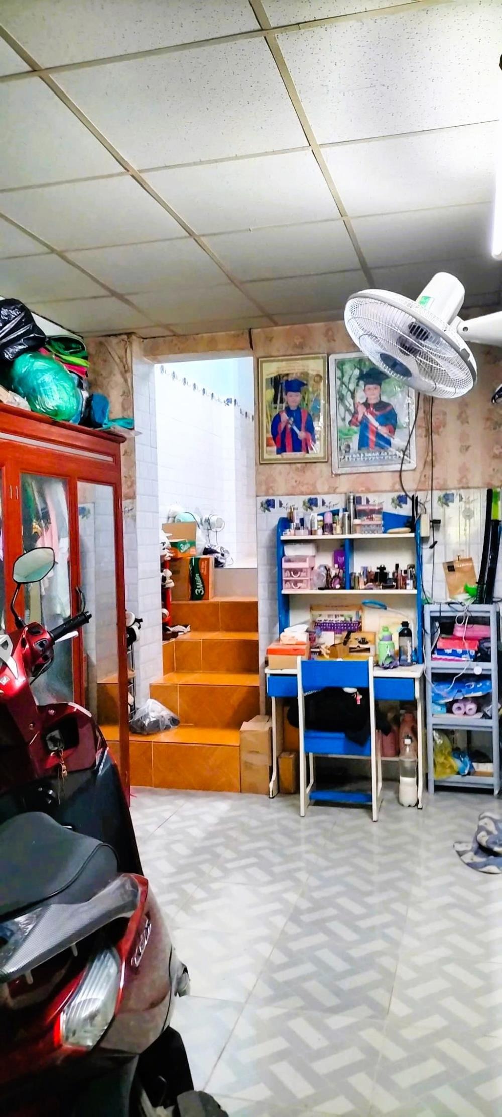 Bán nhà mặt tiền 165m2, 5PN, Quận 9 - Giá Rẻ, Pháp Lý Chuẩn