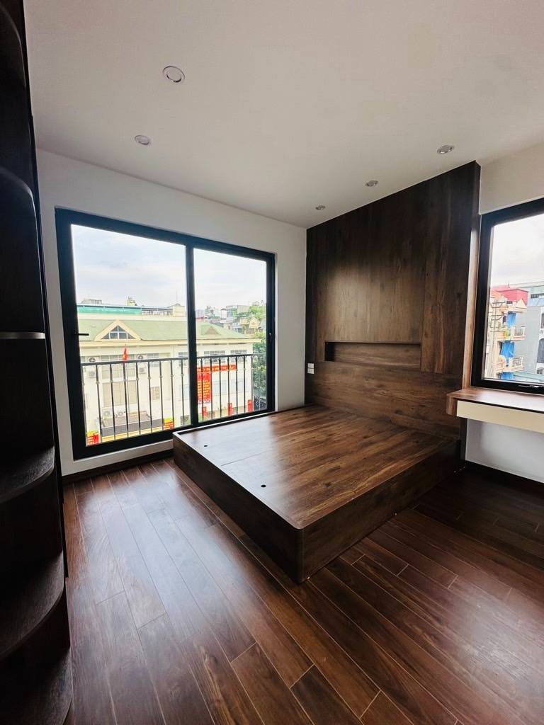 Bán Nhà Mặt Phố Định Công Thượng, Hà Nội - 18.5 Tỷ - 30/40m2 - 5 Tầng