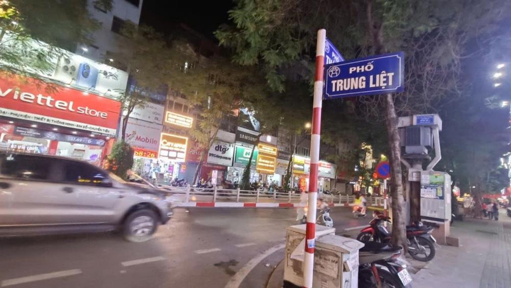 Bán Nhà Trung Liệt - 5 Tầng, Giá 10.5 Tỷ - Cho Thuê 15tr/th