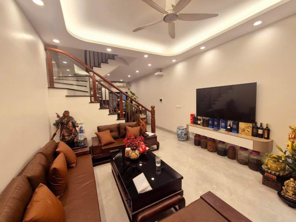 Nhà đẹp An Dương - 3 tầng, 44m2, 3.85 tỷ - Ngõ thoáng, ô tô tránh