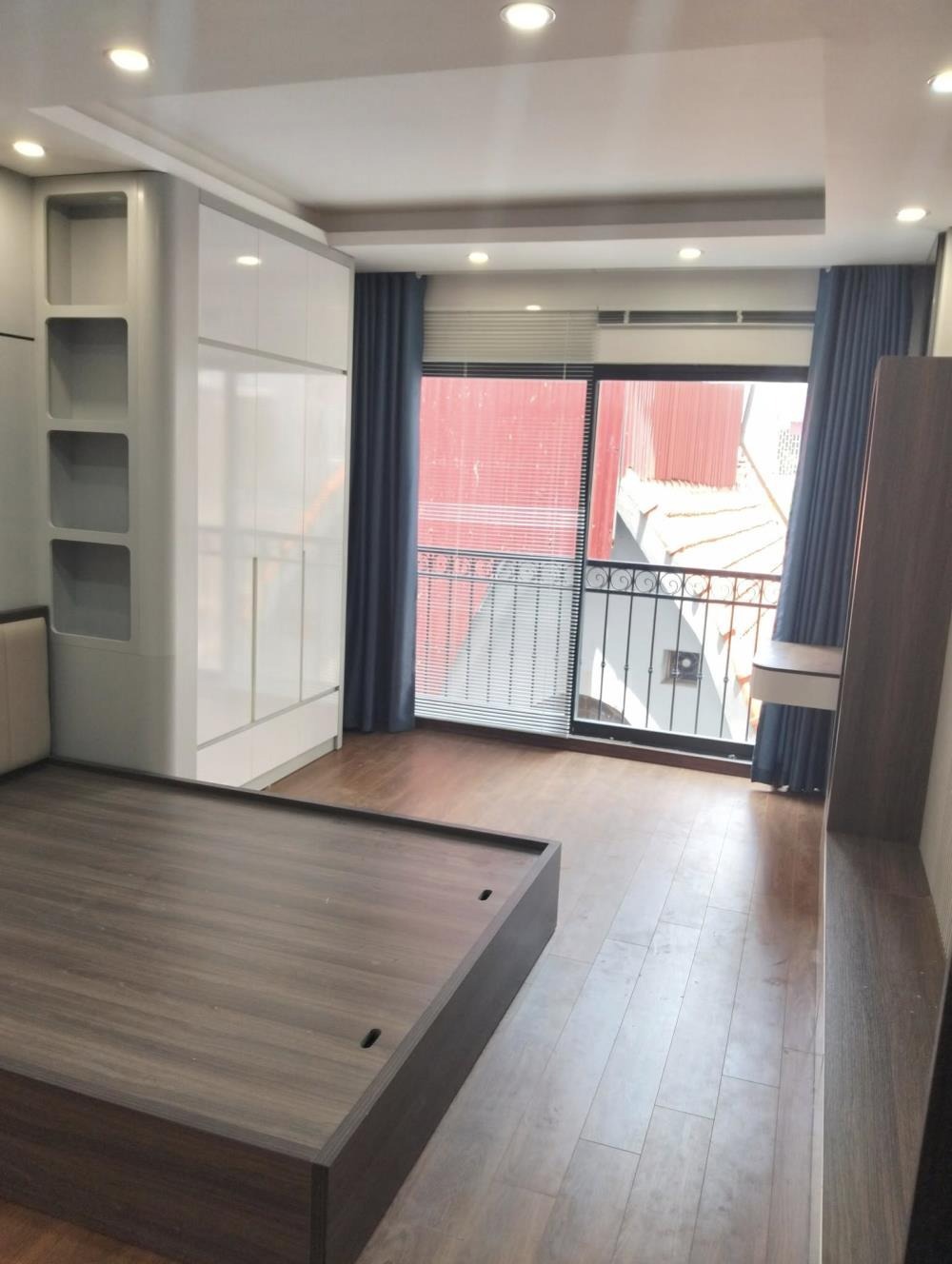 Bán nhà phố Lê Trọng Tấn, Thanh Xuân: 6 tầng, thang máy, nội thất đẹp, giá 12.5 tỷ