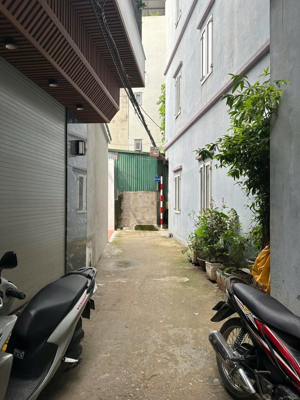 Bán nhà Khu ĐK Yên Viên, Gia Lâm: 4 Tầng, Giá Rẻ, Đẹp, Pháp Lý Sổ Đỏ