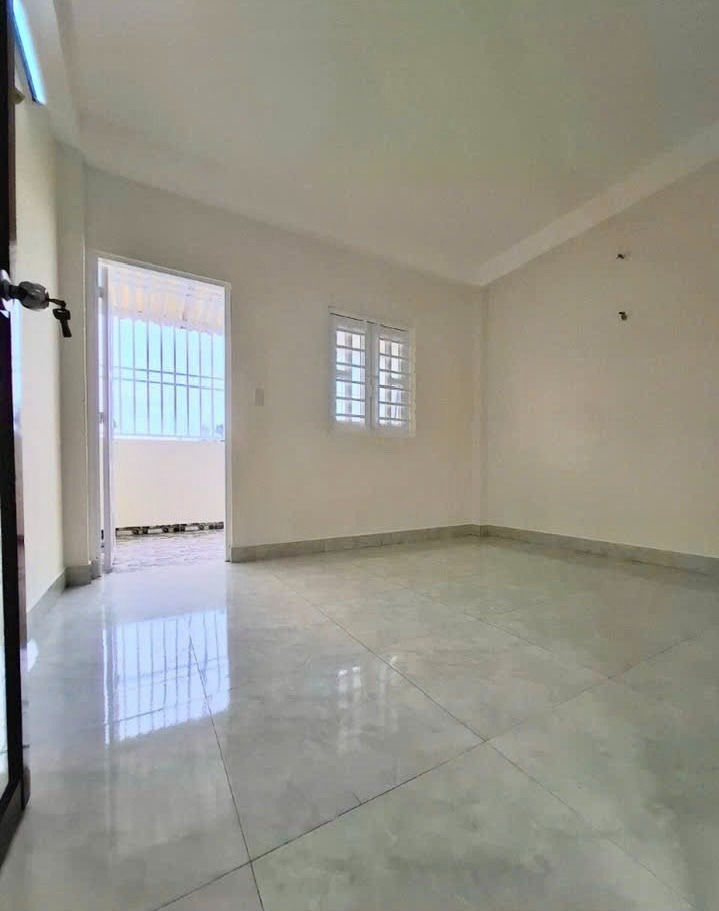 Cho Thuê Nhà Nguyên Căn Bình Tân - 6PN, Xe Hơi, Giá 18TR
