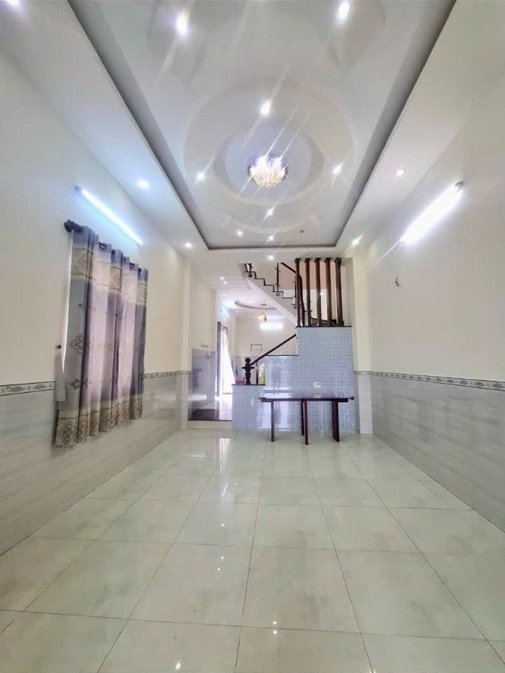 Cho Thuê Nhà Nguyên Căn Bình Tân - 6PN, Xe Hơi, Giá 18TR