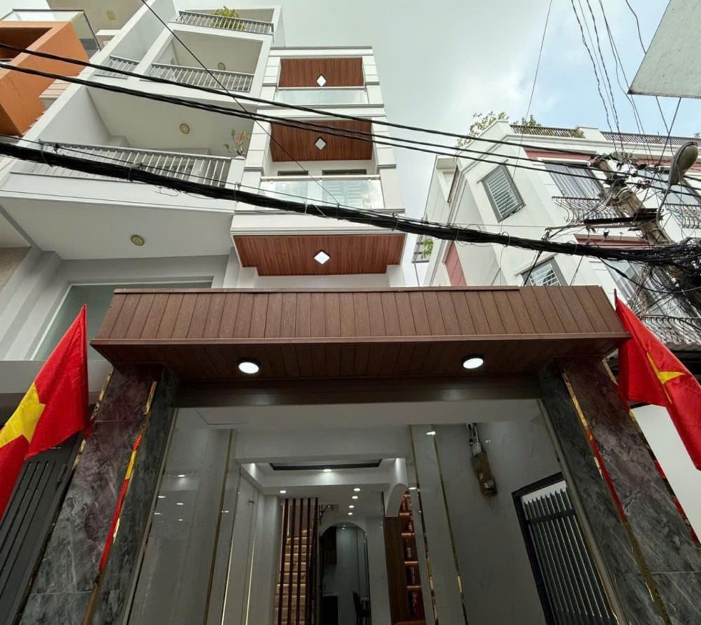 Nhà phố Quận 3: 40m2, 5 Tầng, 5PN, Giá 6.8 tỷ - Chiến Nhà Phố