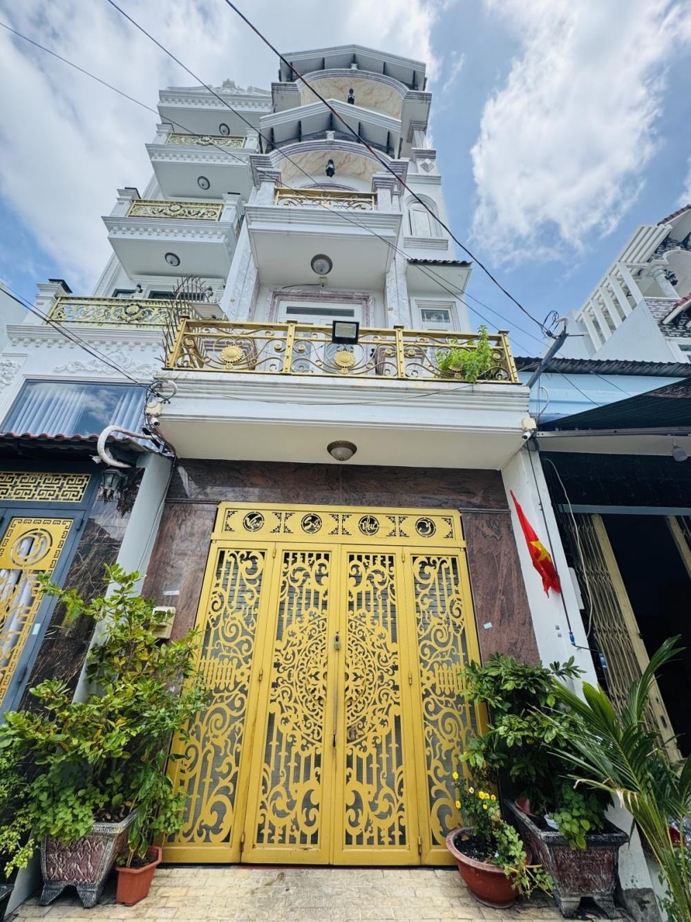 Siêu phẩm 4 tầng, 75m2, hẻm 8m thông kinh doanh - Giá chỉ 7 tỷ
