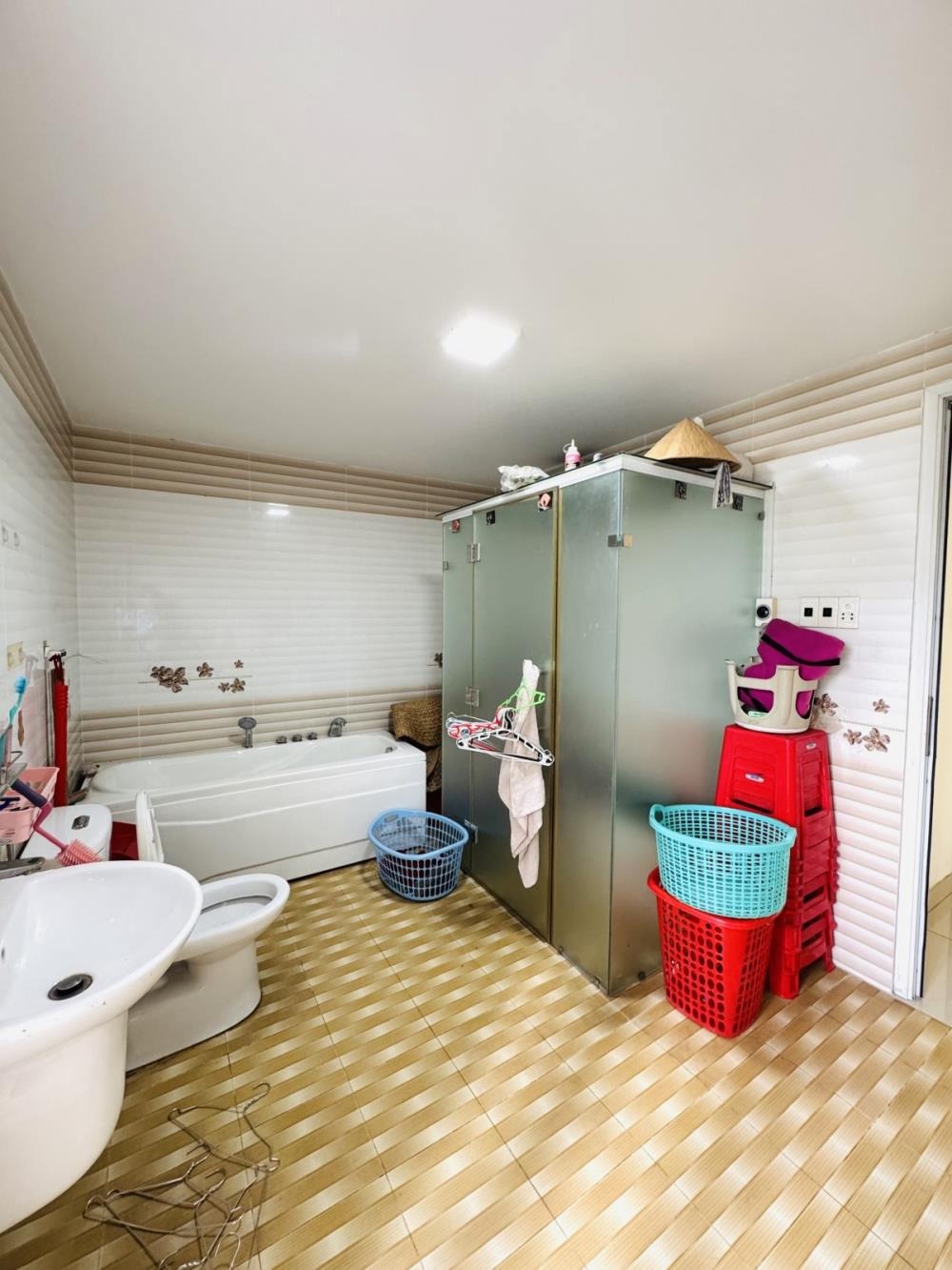 Siêu phẩm 4 tầng, 75m2, hẻm 8m thông kinh doanh - Giá chỉ 7 tỷ