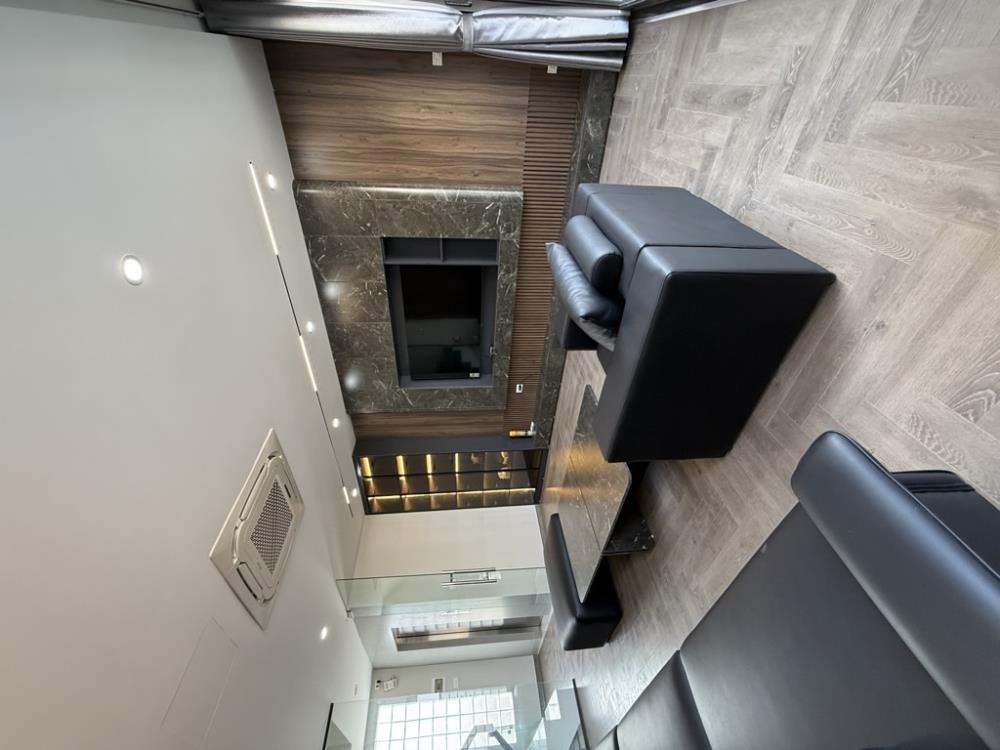 Bán Nhà 7 Tầng Nguyễn Lam, Long Biên - 42m² - Giá 13.65 Tỷ