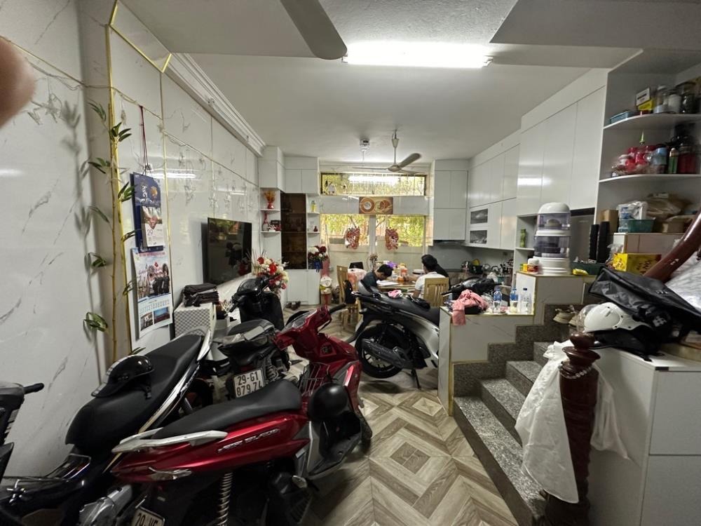 Bán nhà Kim Mã, Ba Đình: 83m2, 6 tầng, Giá 19 tỷ - Vị trí đắc địa, tiềm năng lớn