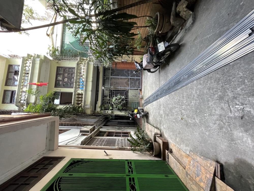 Nhà phố Đống Đa - 54m2, 4 tầng, ô tô đỗ cửa - Giá 9 tỷ