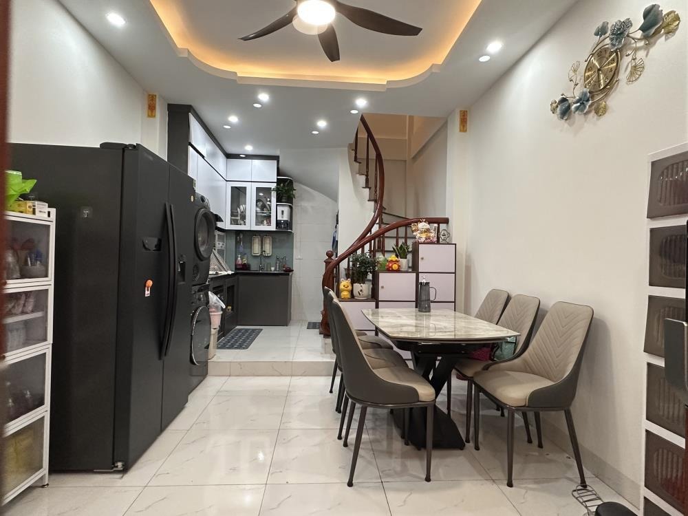 Bán Nhà Lai Xá, Hoài Đức - 5 Tầng Full Nội Thất - Giá Tốt