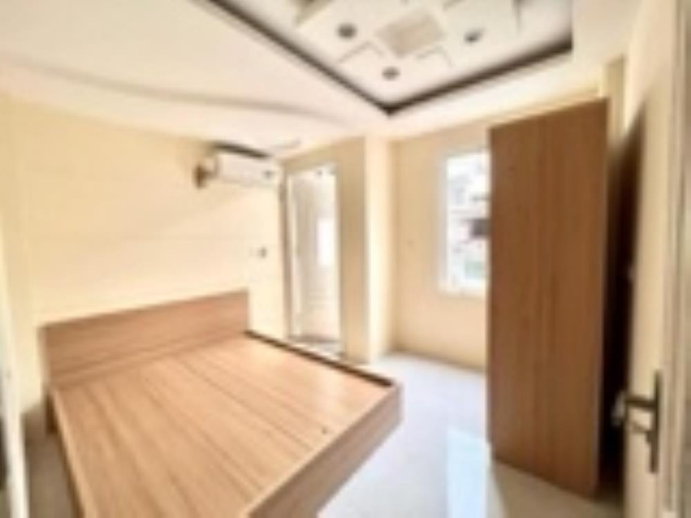 Yên Hoà 40m² Nhà Đẹp Giá Tốt - Vị Trí Trung Tâm, Tiện Ích Vụ Về