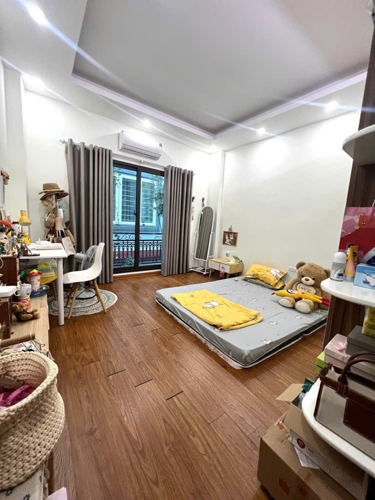 Bán Nhà Mễ Trì Hạ - Vị Trí Đắc Địa, Ô Tô Đỗ Cửa, Giá 7.4 Tỷ