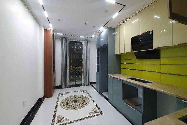 nhà đẹp mặt phố Long Biên, 72m x 7 tầng, thang máy, gara, kinh doanh, full nội thất cơ bản
