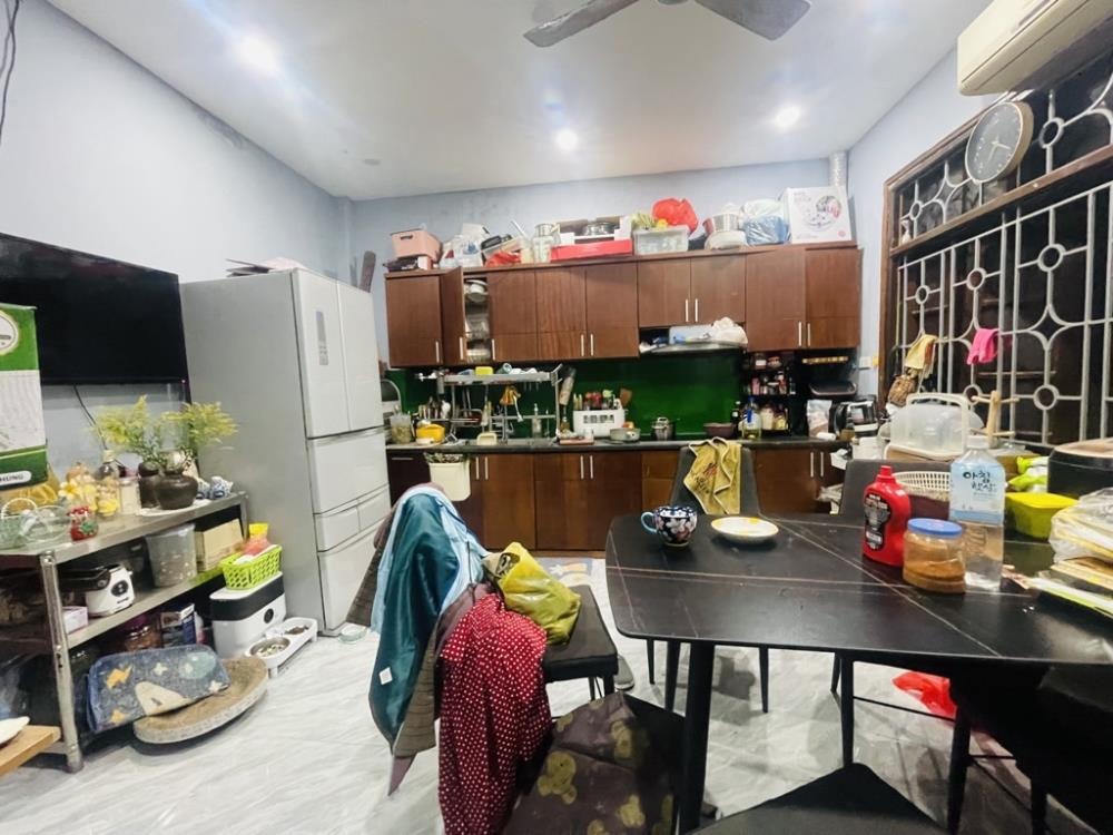 Bán Gấp Nhà Mặt Phố Mỹ Đình - 106.8m² - Vị Trí Đắc Địa - Giá Tốt