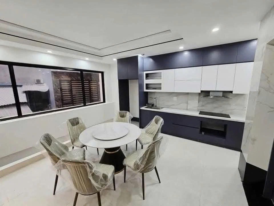 Bán nhà 6 tầng thang máy, full nội thất, gần BV Tâm Anh & Trường Quốc tế