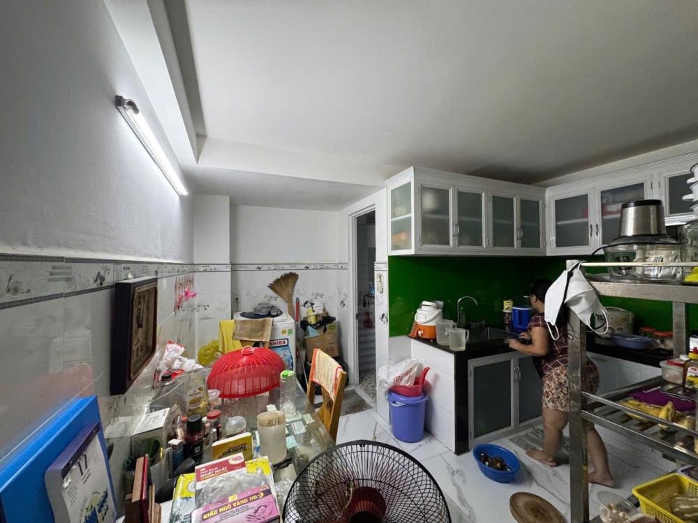 Nhà Đúc 5 Tấm Kênh Nước Đen, Bình Tân - 7.2 Tỷ (Sổ Hồng Riêng)