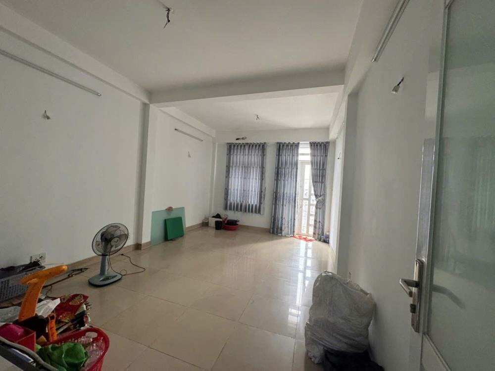Nhà Đúc 5 Tấm Kênh Nước Đen, Bình Tân - 7.2 Tỷ (Sổ Hồng Riêng)