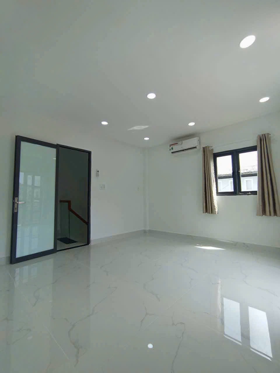 Nhà Mới Đẹp 1 Lầu, Đường Nhựa 4m, Tân Chánh Hiệp, Q12 - Giá 3.5 Tỷ