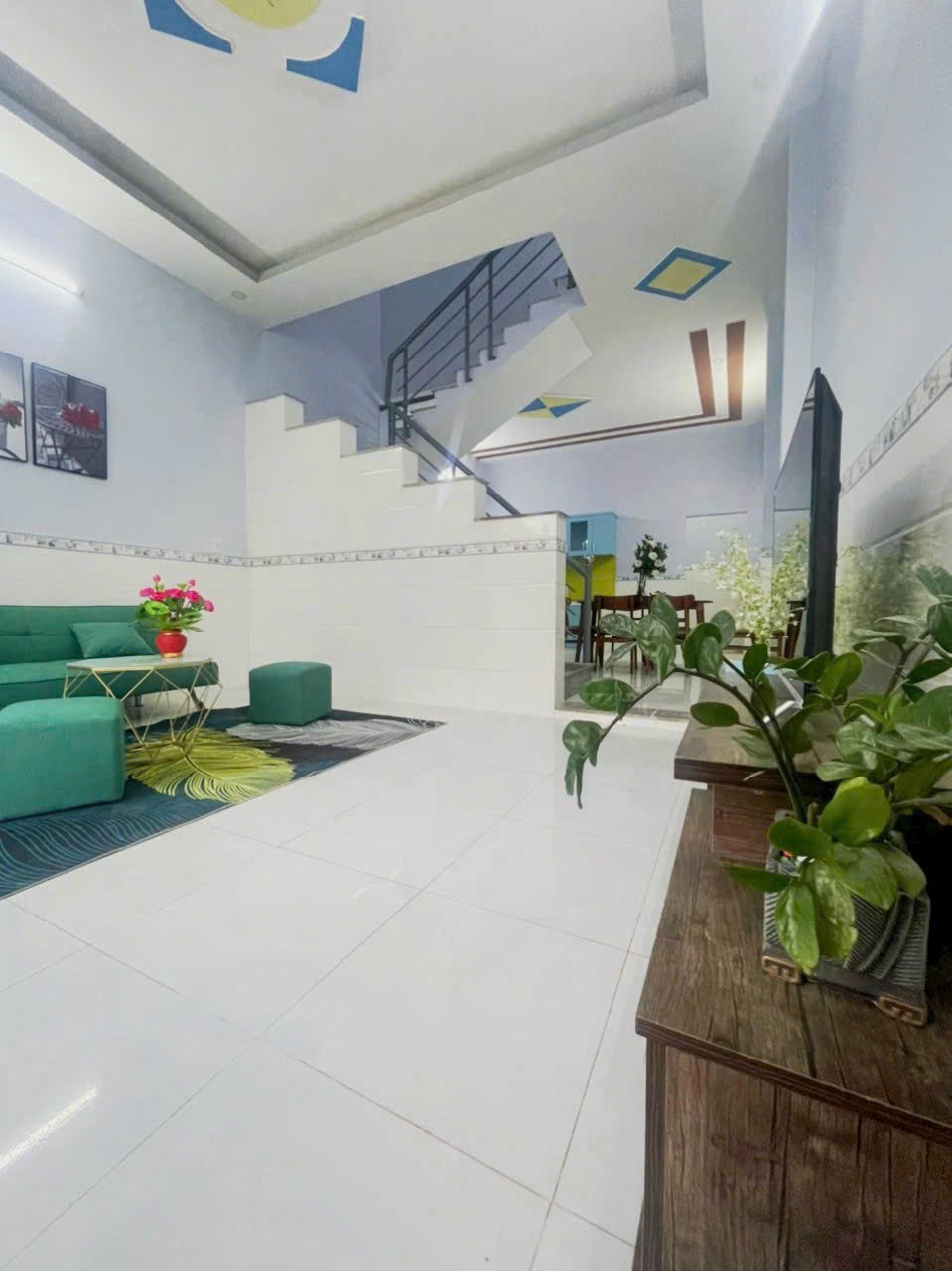 Nhà 2 Tầng Hóc Môn: Bán Gấp, Giá Tốt, Pháp Lý Rõ Ràng