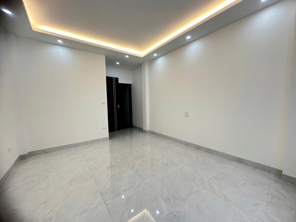 Nhà Mỹ Đình 6 Tầng, Gần Mặt Phố, Ô Tô Đỗ - Giá Chỉ 6.8 Tỷ