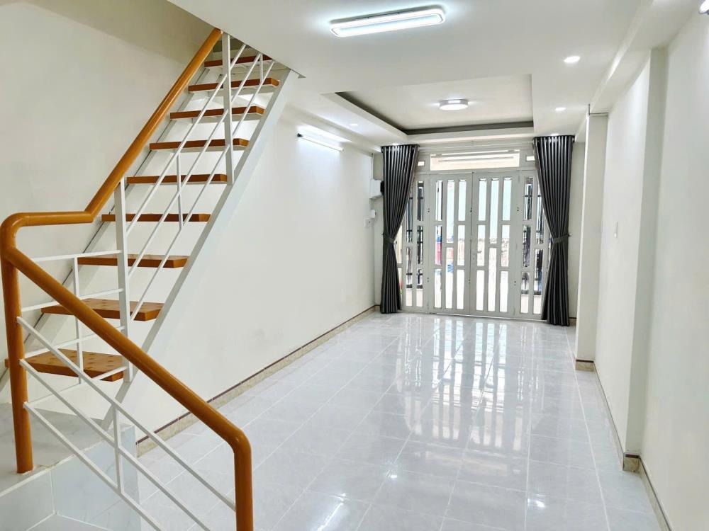 Siêu phẩm MT Chợ Hiệp Phú - 60m2 - 4.95 tỷ - TL