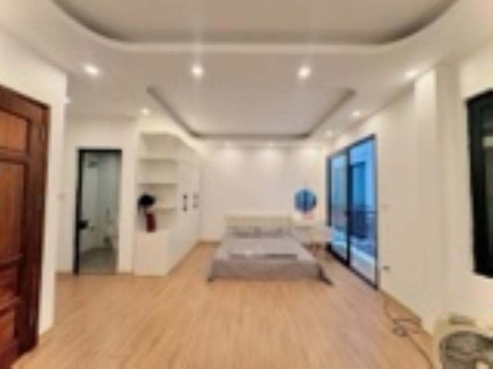 Nhà Hà Đông 40m2 x 5 Tầng, Mặt Ngõ, Gần Hồ, Ô Tô Đỗ - Giá 6.2 tỷ