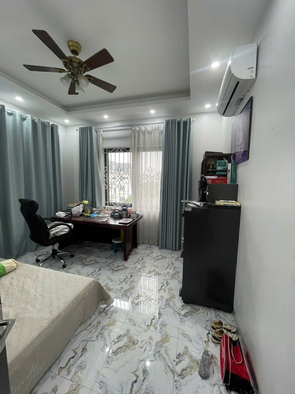 Biệt Thự Góc Lideco Hoài Đức: Hoàn Thiện Cao Cấp - Vị Trí Độc Đáo