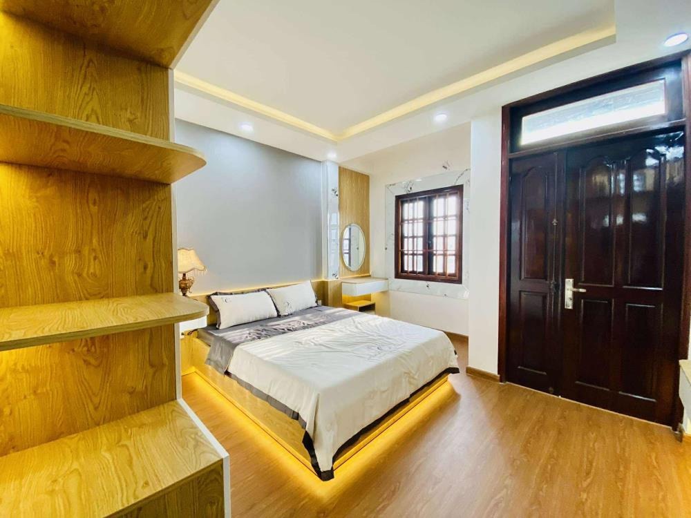 Nhà đẹp Gò Vấp - 5 tầng, 4PN, 6.6 tỷ - Ngay Kênh Tham Lương