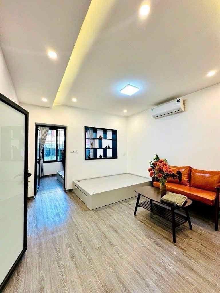 Căn hộ tập thể lô góc, gần trường, chợ - Giá 2.95 tỷ