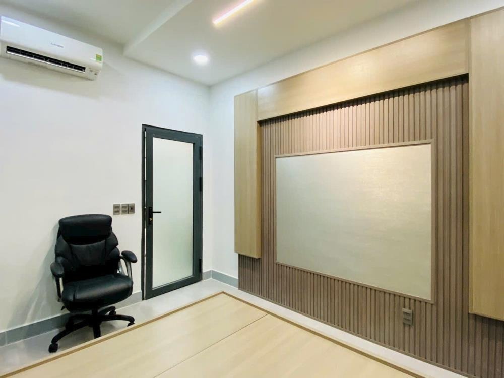 Nhà Mới Xây Nguyễn Văn Nghi 81m2, 3PN, Gần ĐHCN - 6.5 Tỷ