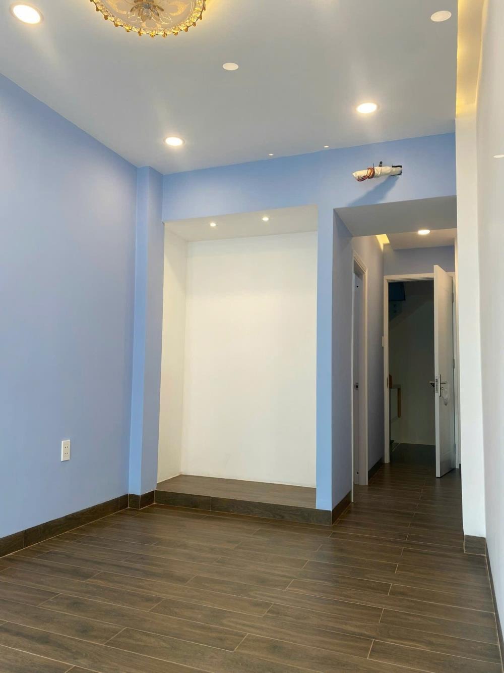 Bán Nhà Mặt Tiền Nguyễn Đình Chiểu, Quận 3 - Vị Trí Đẹp, Thu Nhập Cao