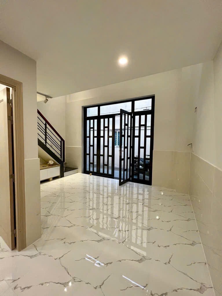 Bán nhà Quận 7: 56.7m2, 3PN, 4.9 tỷ - Hẻm Huỳnh Tấn Phát