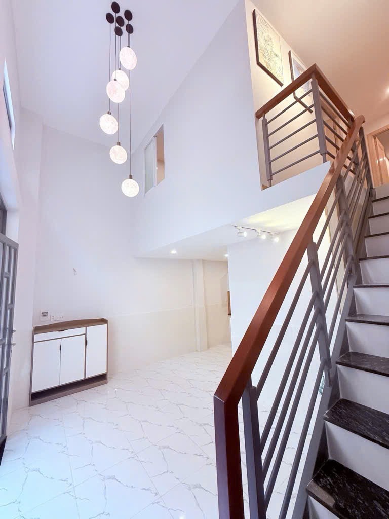 Bán nhà Quận 7: 56.7m2, 3PN, 4.9 tỷ - Hẻm Huỳnh Tấn Phát