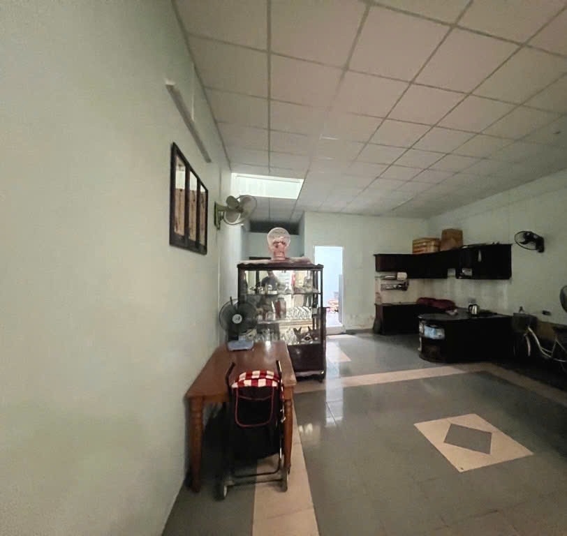 Bán Gấp Mặt Tiền Quang Trung 150m2, 3 Tầng BTCT - Giá 27.xx Tỷ TL